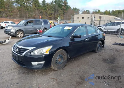 2015 Nissan Altima 2.5 S z USA, uszkodzony, nr VIN 1N4AL3AP4FC187961